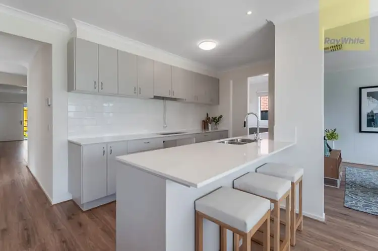 Second view of Homely house listing, 6 Dacite Way, Craigieburn VIC 3064