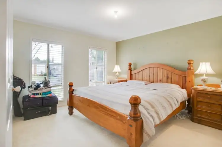 Seventh view of Homely house listing, 5 Delatite Way, Skye VIC 3977