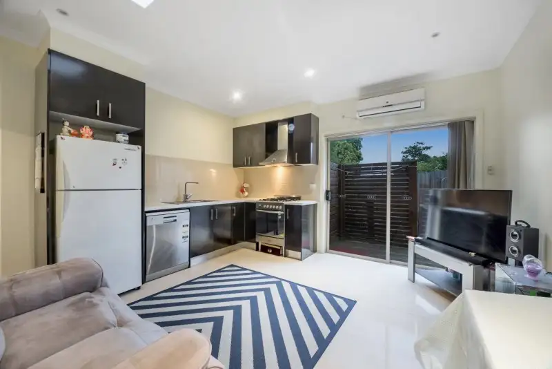 Main view of Homely unit listing, 3/213-215 Albert Street, Reservoir VIC 3073