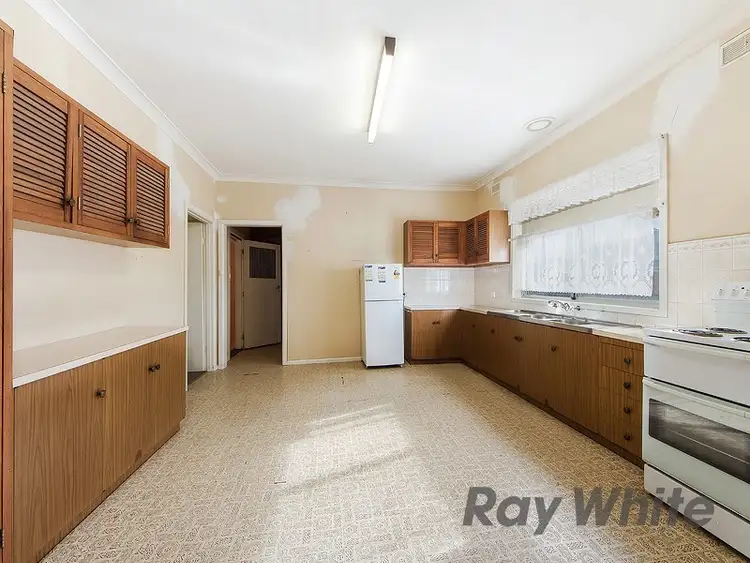 Fifth view of Homely house listing, 13 Albert Crescent, St Albans VIC 3021
