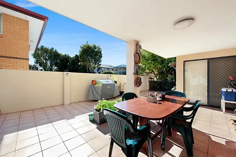 3/31 Middle Street, Labrador QLD 4215
