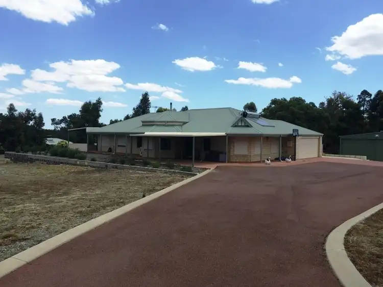 24 Butter Gum Close