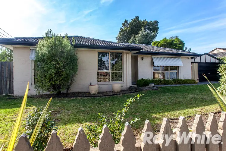 17 Drummond Crescent