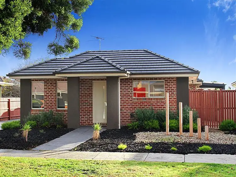 Main view of Homely unit listing, 1/5 Munro Street, Lalor VIC 3075