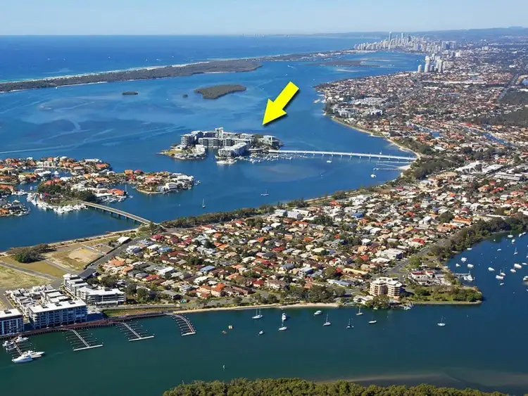 30303/2 Ephraim Island, Paradise Point QLD 4216