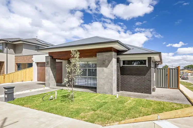 10 Buckley Street, Doreen VIC 3754