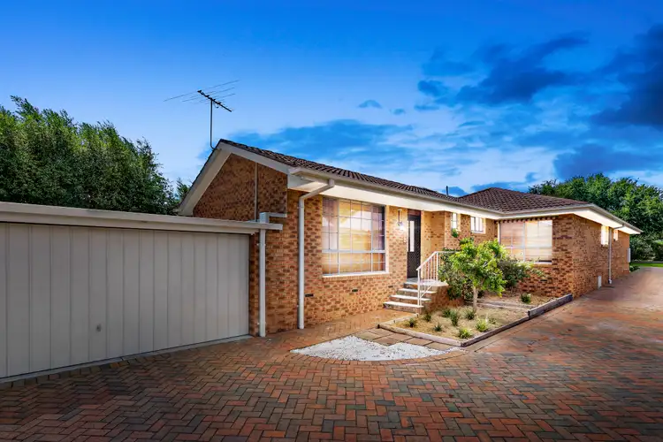 2/4 Pelling Road, Murrumbeena VIC 3163