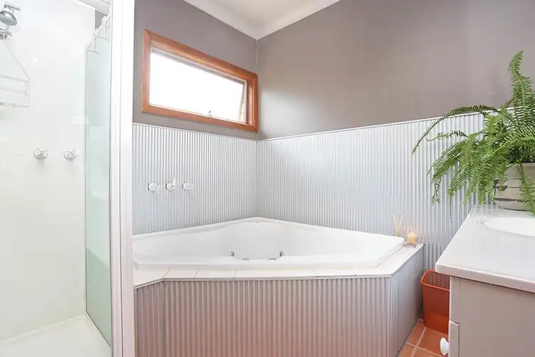 Sixth view of Homely house listing, 3 Newton Crescent, Lalor VIC 3075