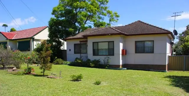 5 Lionel Street, Ingleburn NSW 2565