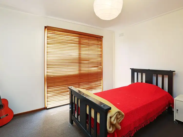 Sixth view of Homely house listing, 1 Grenoble Court, Highton VIC 3216