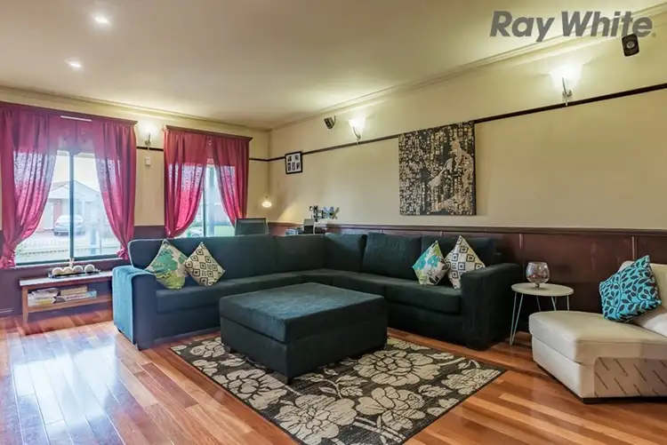 Second view of Homely house listing, 2/50 Saratoga Crescent, Keilor Downs VIC 3038