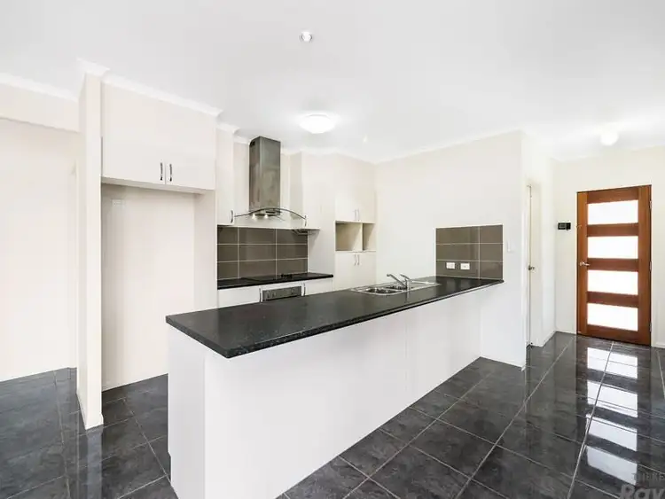 22 Hopkins Street, White Rock QLD 4868