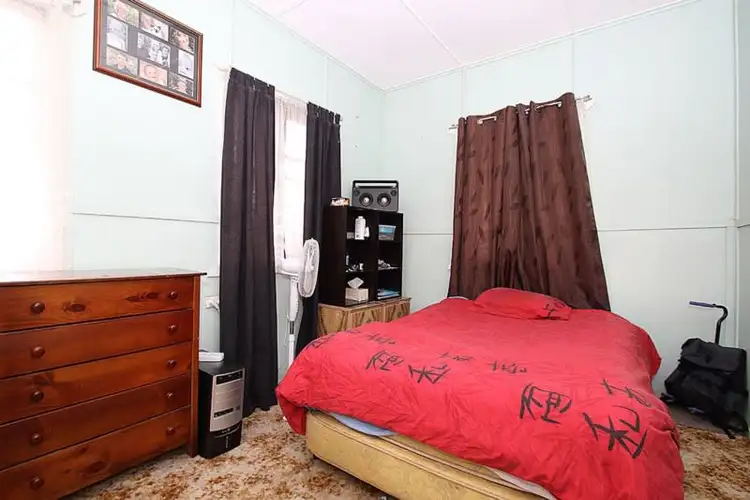 Fifth view of Homely house listing, 3 Vineyard Street, One Mile QLD 4305