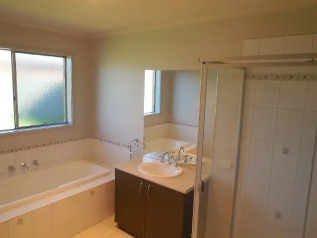 Sixth view of Homely house listing, 3 Yeovil Court, Echuca VIC 3564