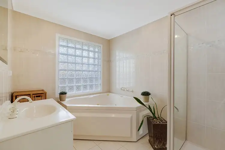 Seventh view of Homely house listing, 12 Buxton Court, Meadow Heights VIC 3048