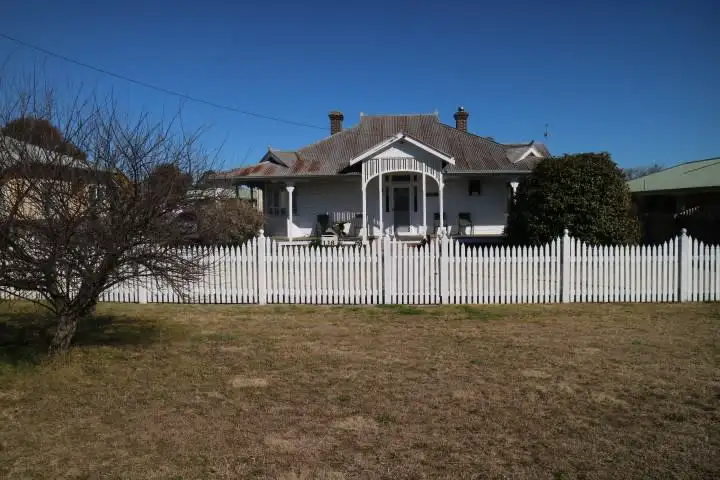 138 Macquarie, Glen Innes NSW 2370