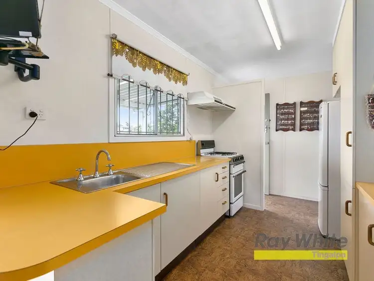 Fifth view of Homely house listing, 21 PRIMROSE Parade, Wynnum QLD 4178
