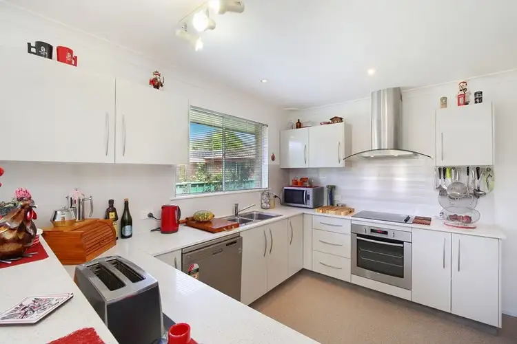 Second view of Homely house listing, 8 Turtle Close, Point Clare NSW 2250