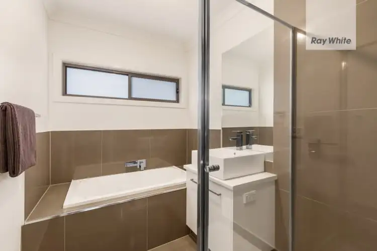 Fifth view of Homely house listing, 3/9 Kumara Circuit, South Morang VIC 3752