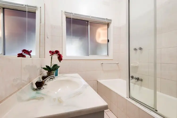 Sixth view of Homely house listing, 10 Peter Street, Oakleigh South VIC 3167