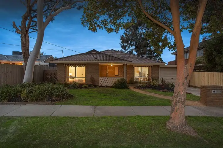 5 Balcombe Place, Dingley Village VIC 3172