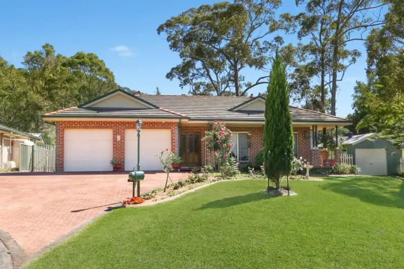 Main view of Homely house listing, 6 Finch Place, Point Clare NSW 2250