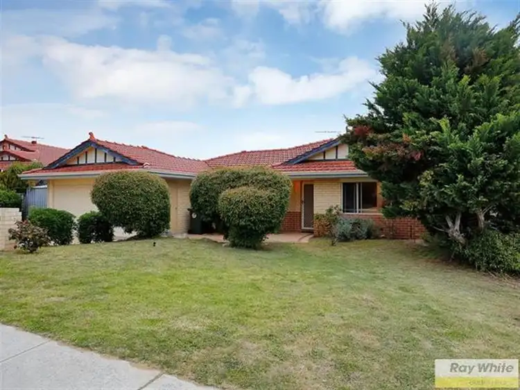 7 Culloch Way, Kinross WA 6028