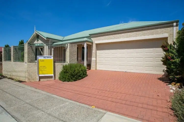 1/8 Dudley Street, Midland WA 6056