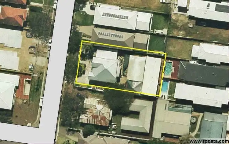 27 Clarke Street, Hendra QLD 4011