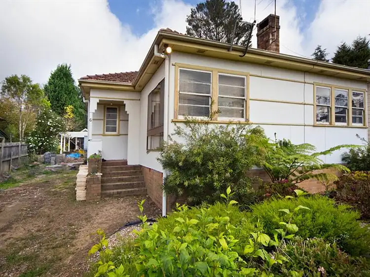 6 Mathews Road, Mount Victoria NSW 2786