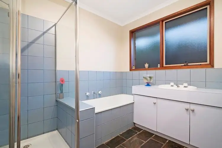 Seventh view of Homely house listing, 7 Haynes Court, Aspendale Gardens VIC 3195