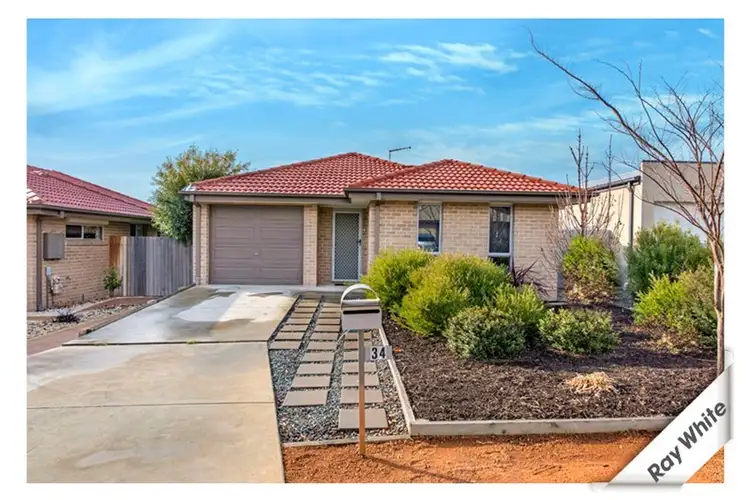 34 Clyde Finlay Street, Macgregor ACT 2615