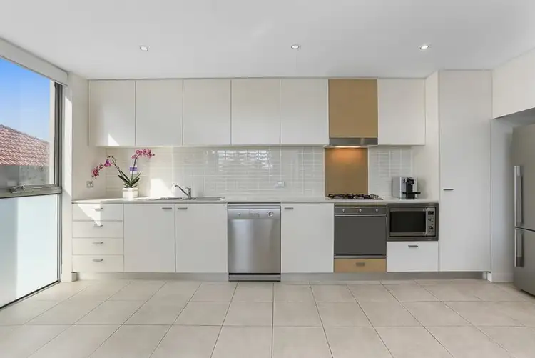 Third view of Homely apartment listing, 19/76 Anzac Parade, Kensington NSW 2033