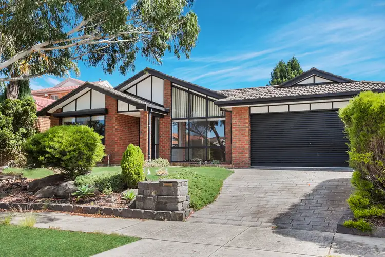 25 Carroll Crescent, Mill Park VIC 3082
