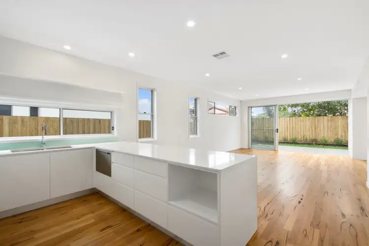 Second view of Homely other listing, 2/17 Nankeen Avenue, Paradise Point QLD 4216