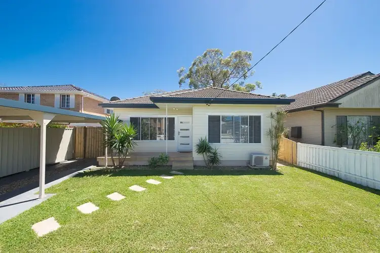 33 Oxford Street, Umina Beach NSW 2257