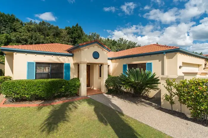 3298 Palladian Drive, Hope Island QLD 4212