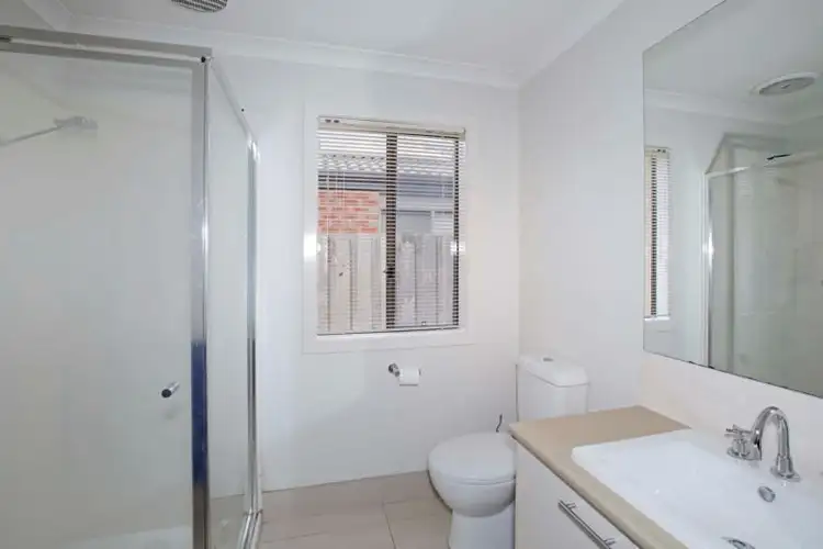 Fourth view of Homely house listing, 33 Oriondo Way, Marshall VIC 3216