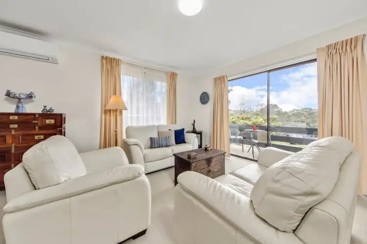 56 Pearson Street, Holder ACT 2611