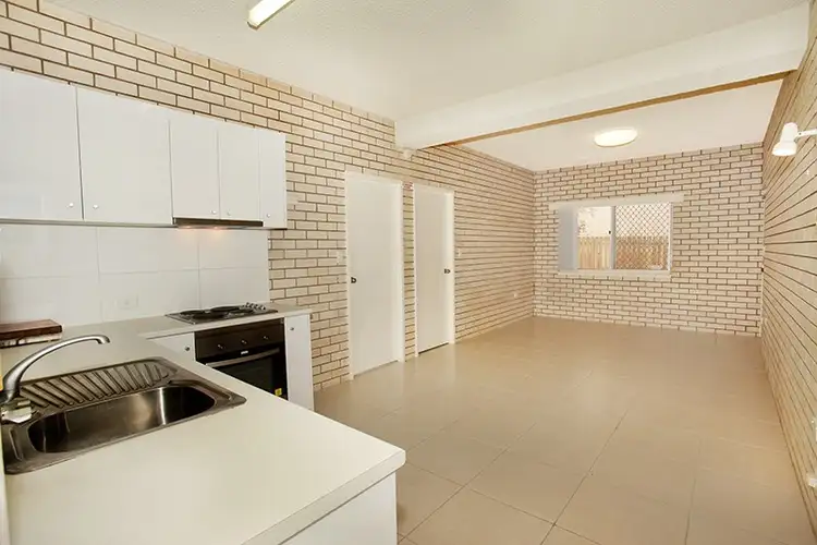 Fourth view of Homely house listing, 2/19 Boolarong Crescent, Alexandra Headland QLD 4572