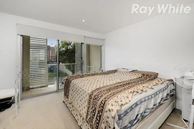 Sixth view of Homely townhouse listing, 6 Silverash Drive, Bundoora VIC 3083