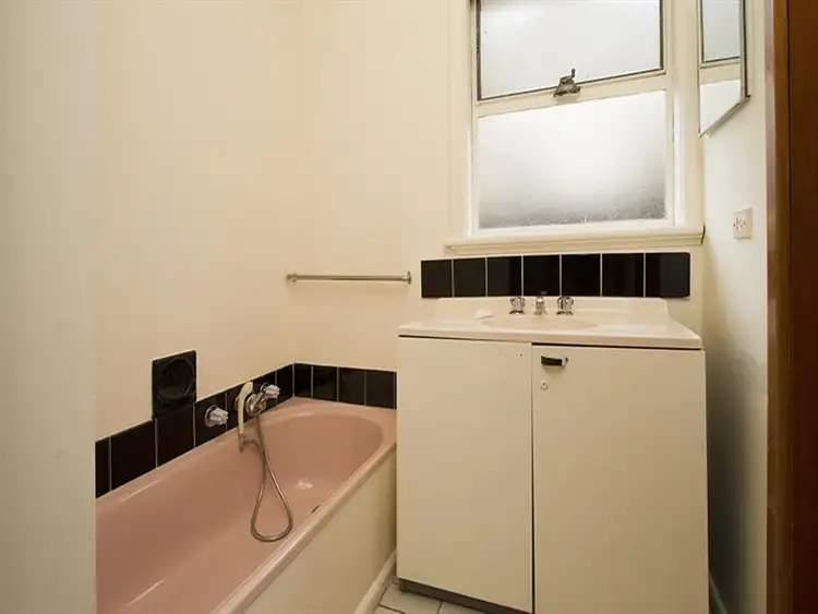 Fourth view of Homely house listing, 15 Crellin Crescent, Watsonia VIC 3087