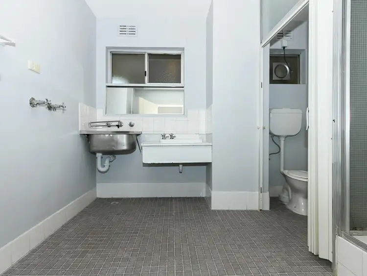 Seventh view of Homely apartment listing, 3/299 Harborne Street, Glendalough WA 6016