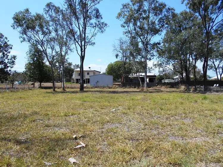 41 Dingyarra Street, Toogoolawah QLD 4313