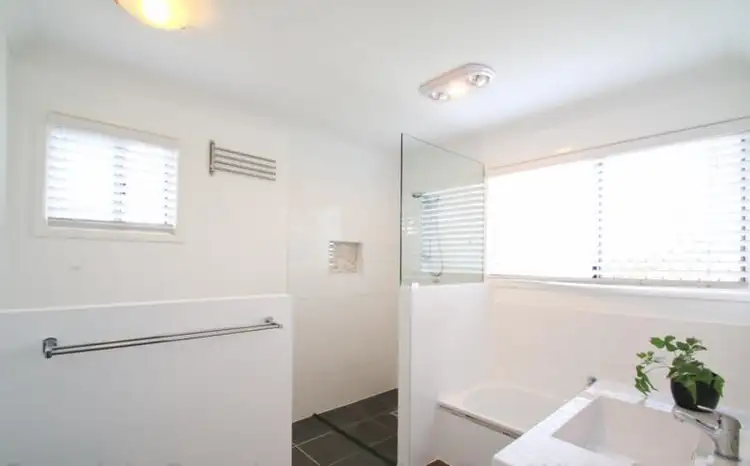 Seventh view of Homely house listing, 5 Skinner Crescent, Silkstone QLD 4304