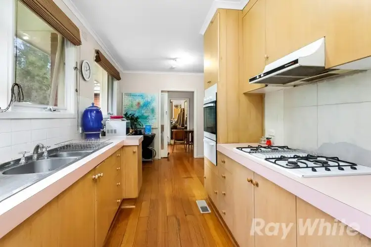 Fourth view of Homely house listing, 2 Amaroo Court, Burwood East VIC 3151
