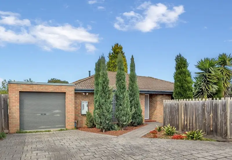 Main view of Homely unit listing, 2/62 Golf Links Drive, Mill Park VIC 3082