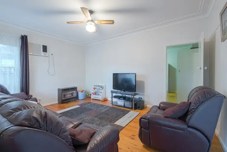 Second view of Homely house listing, 19 Weeroona Avenue, North Bendigo VIC 3550