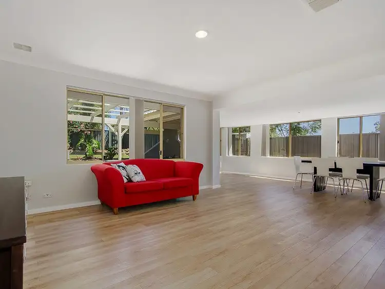 Sixth view of Homely house listing, 10 Murry Mews, Leda WA 6170