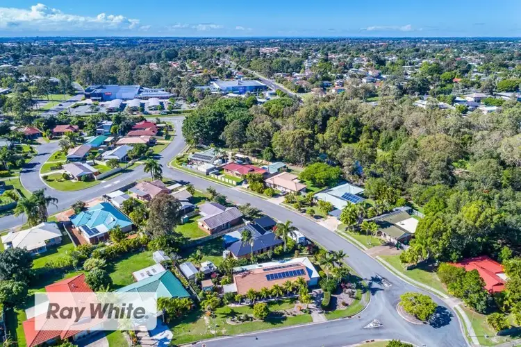 Fifth view of Homely house listing, 2 Highgate Court, Kallangur QLD 4503
